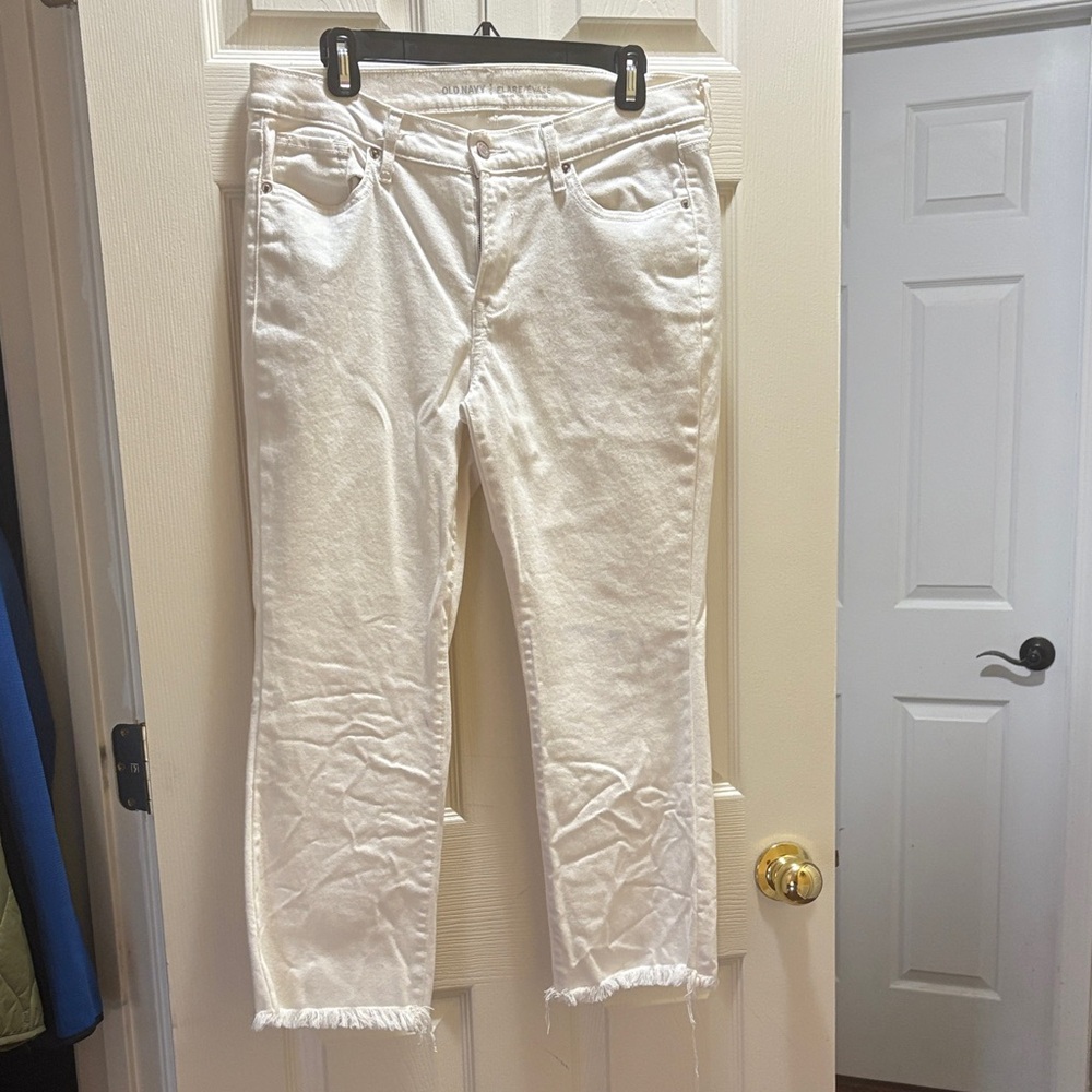 Old Navy Women's Off-White Cropped Jeans